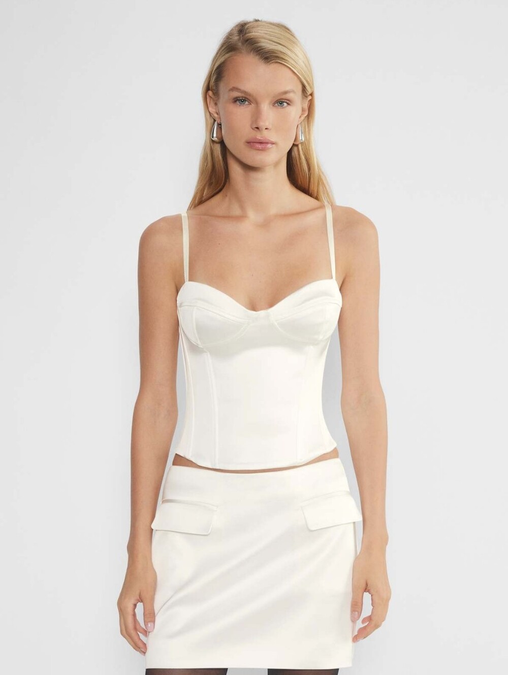 Aritzia Wilfred Dazzle Satin Bustier Sweetheart satin bustier top Light Birch L
